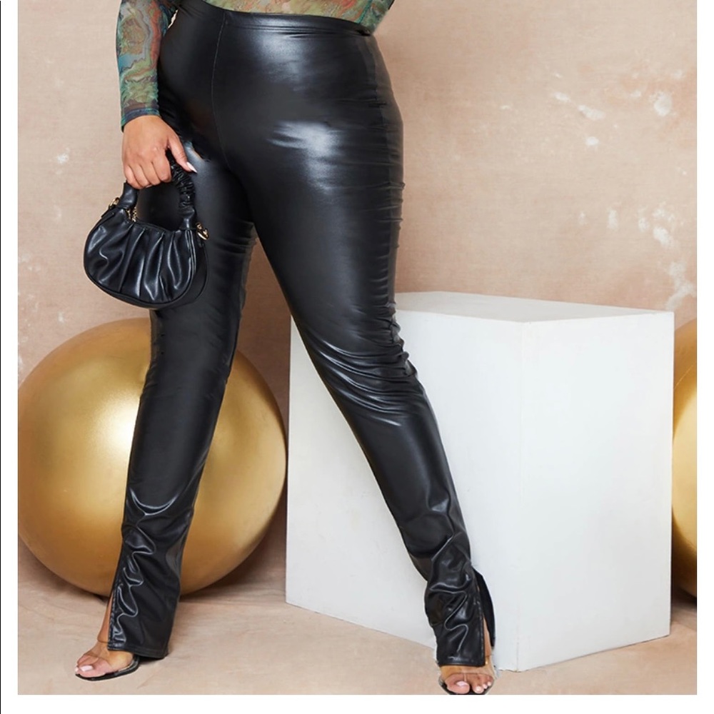 Prettylittlething Plus Black PU Split Hem Pants